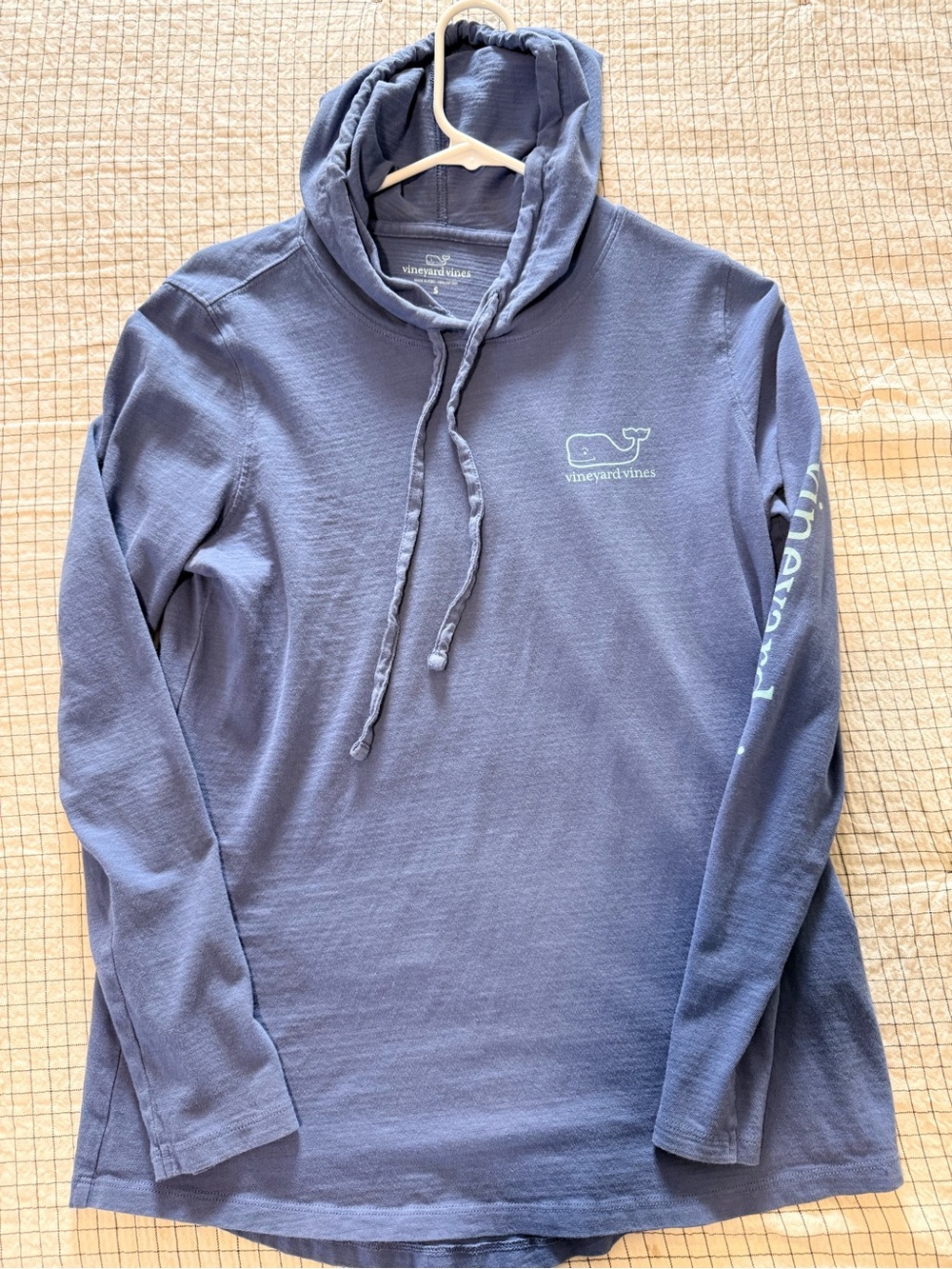 Vineyard Vines women’s  Hooded Long-Sleeve Tee in Slate Blue